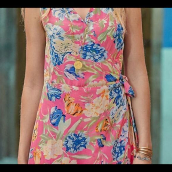 Bel Air Women’s Medium printed pink & blue floral wrap midi dress. New with tags - Picture 2 of 2